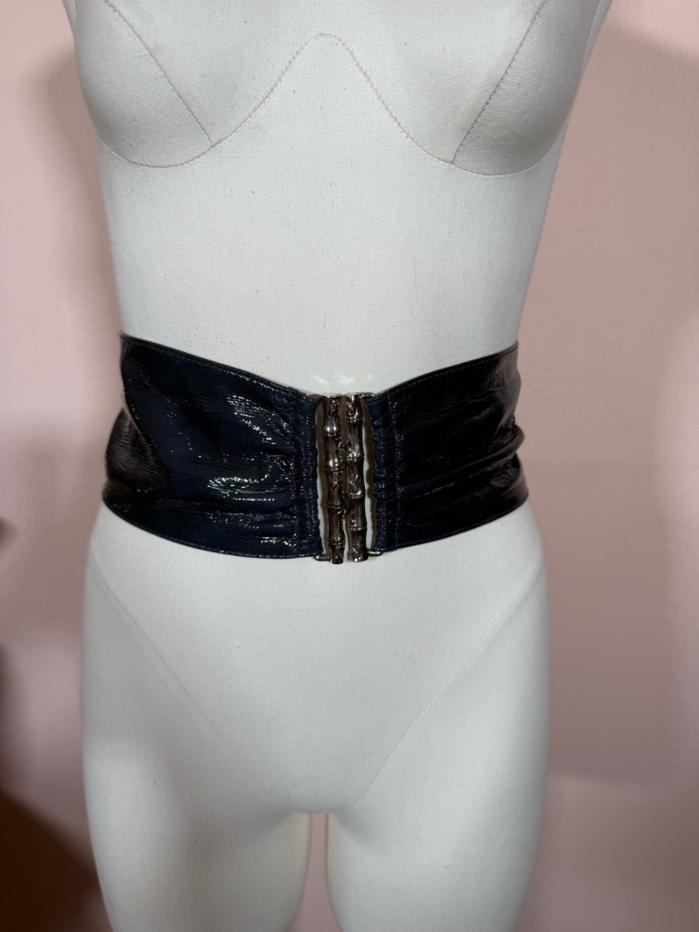 Vintage 1970's Modernist Silver bamboo Navy Blue Paten Leather Corset Wide Belt - Picture 3 of 17
